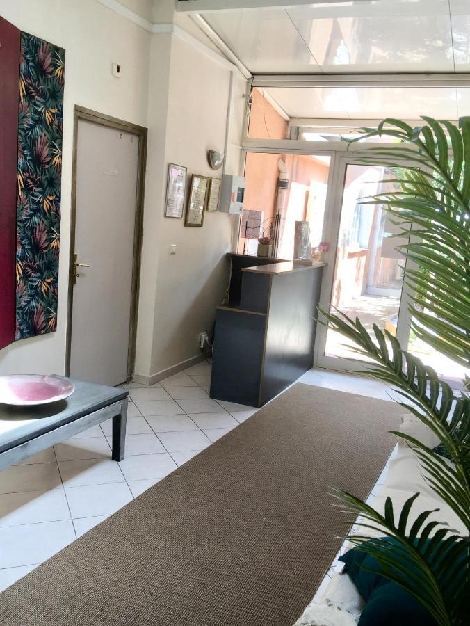 Hotel Le Derby Cagnes-sur-Mer Ngoại thất bức ảnh